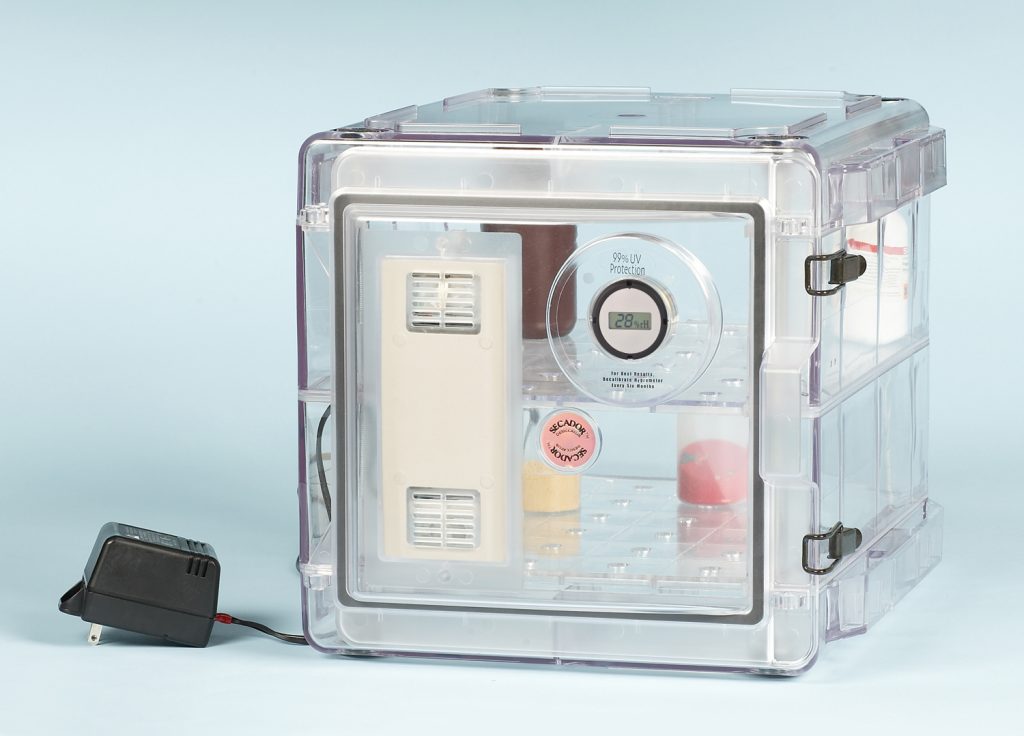 Secador 2.0, 3.0 & 4.0 Vertical Auto-Desiccator Cabinets